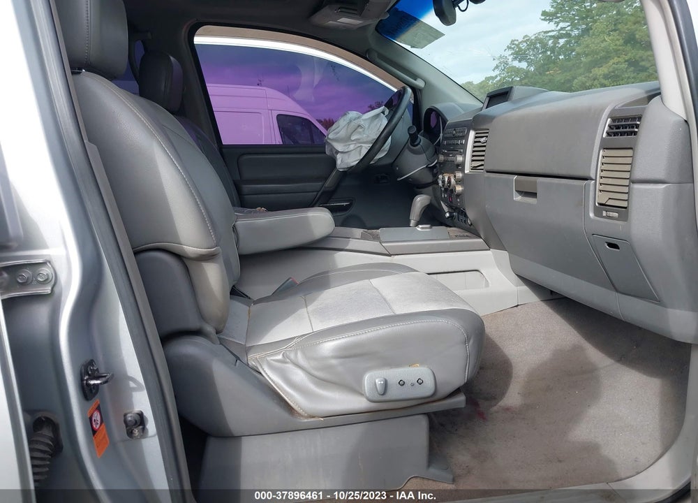 2004 NISSAN PATHFINDER ARMADA LE VIN: 5N1AA08A44N742369