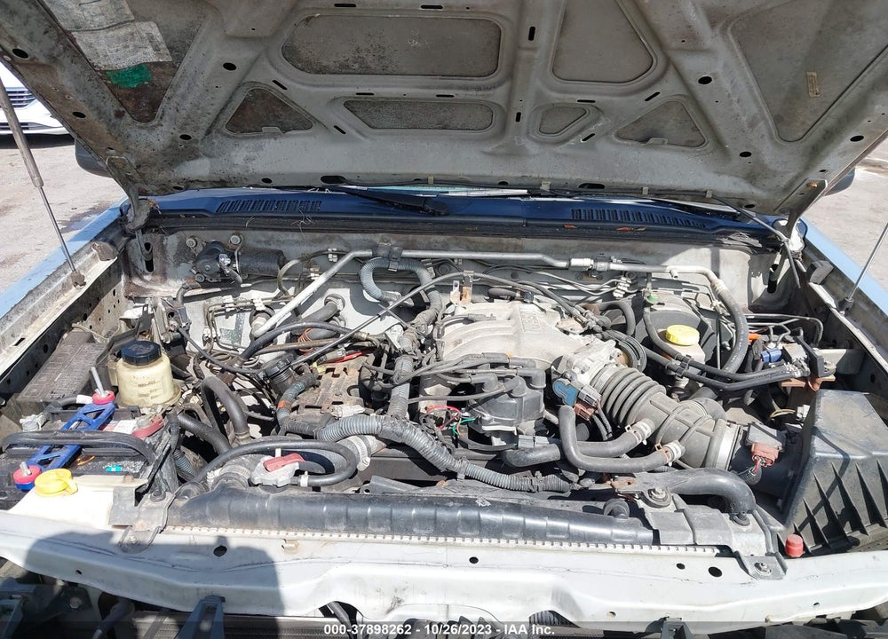 2002 NISSAN XTERRA XE VIN: 5N1ED28T02C551921