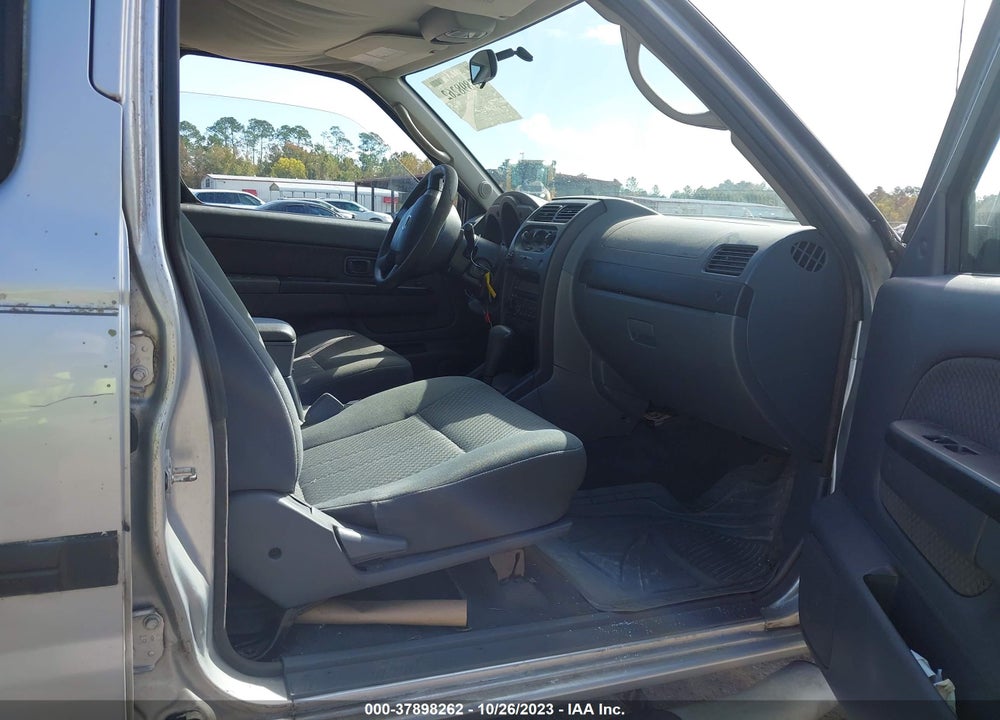 2002 NISSAN XTERRA XE VIN: 5N1ED28T02C551921