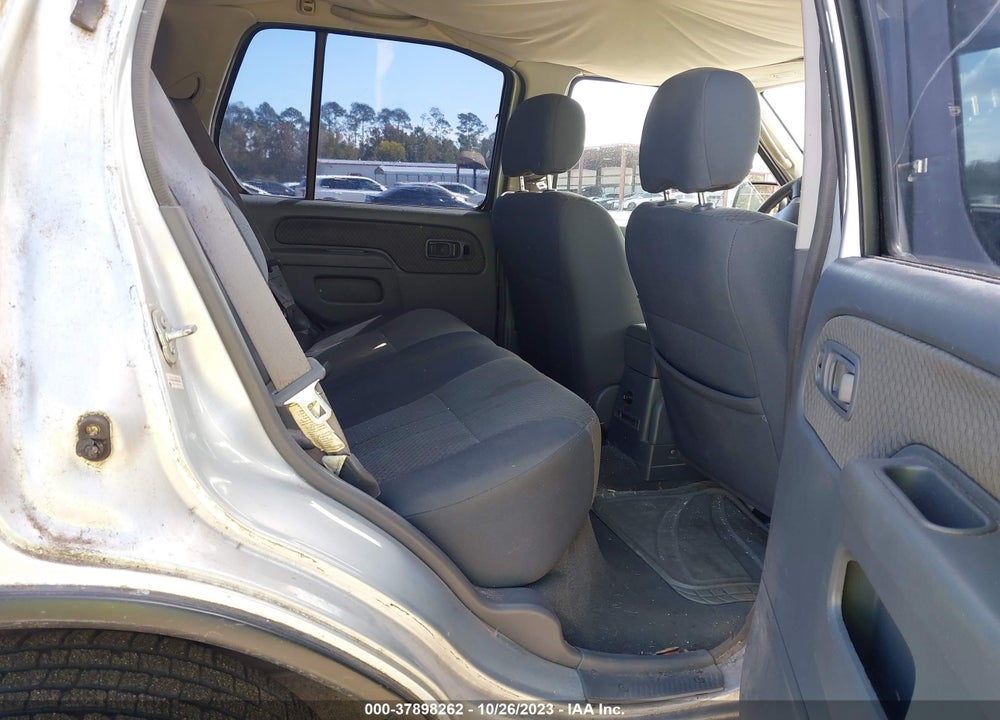 2002 NISSAN XTERRA XE VIN: 5N1ED28T02C551921
