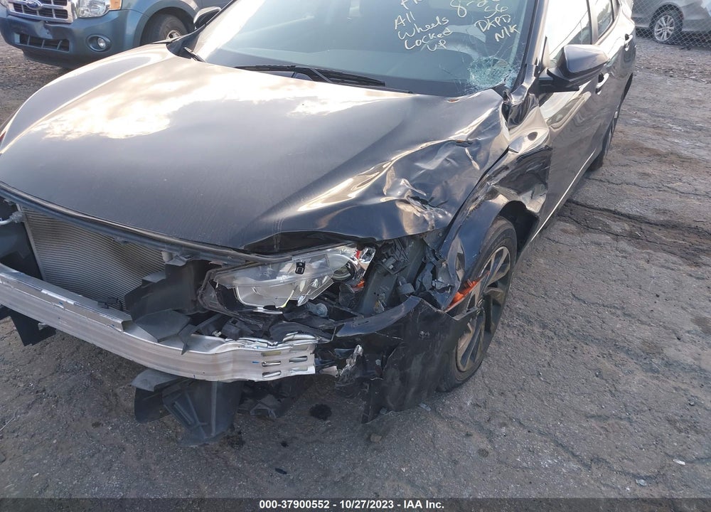 2018 HONDA CIVIC EX VIN: 2HGFC2F77JH530448