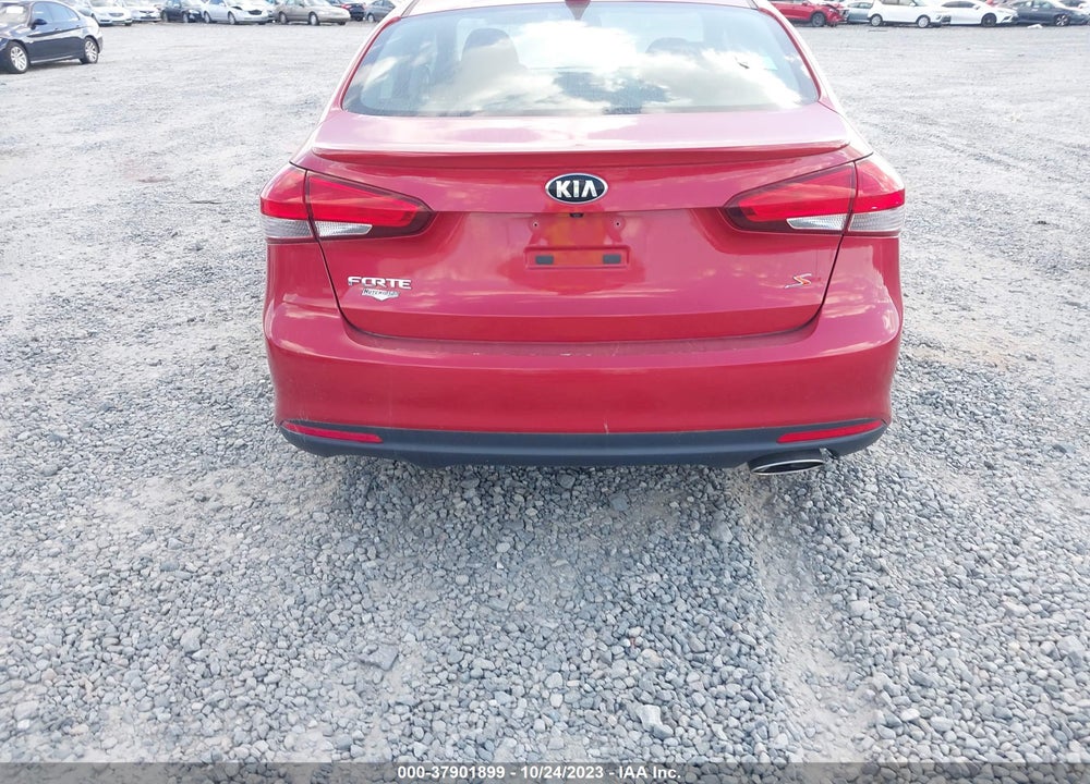 2018 KIA FORTE VIN: 3KPFL4A74JE278400
