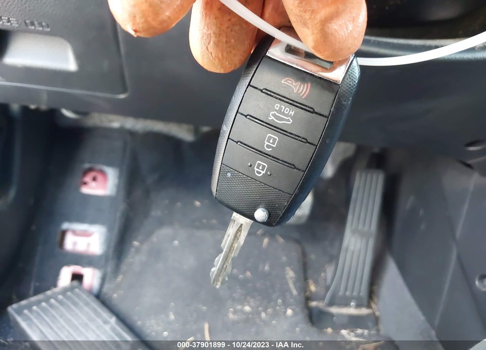 2018 KIA FORTE VIN: 3KPFL4A74JE278400