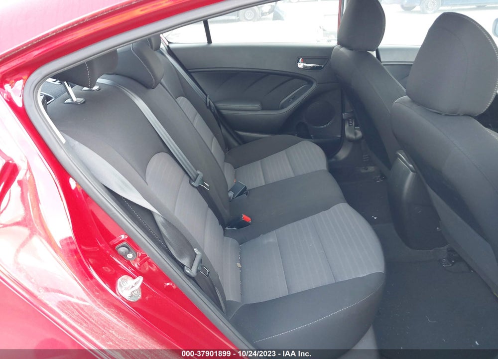 2018 KIA FORTE VIN: 3KPFL4A74JE278400