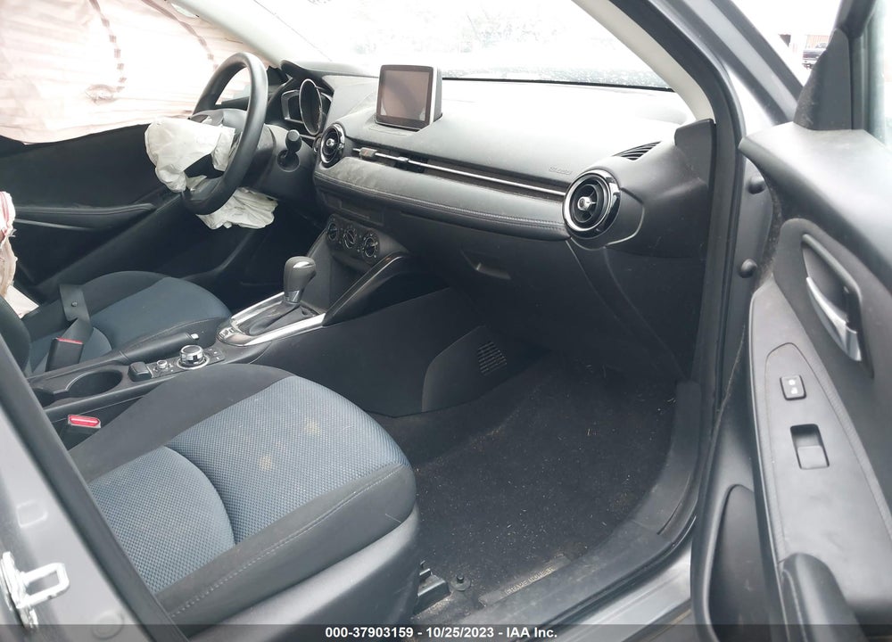 2016 SCION IA VIN: 3MYDLBZVXGY139816