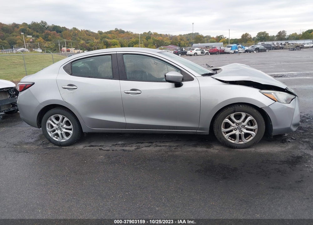 2016 SCION IA VIN: 3MYDLBZVXGY139816
