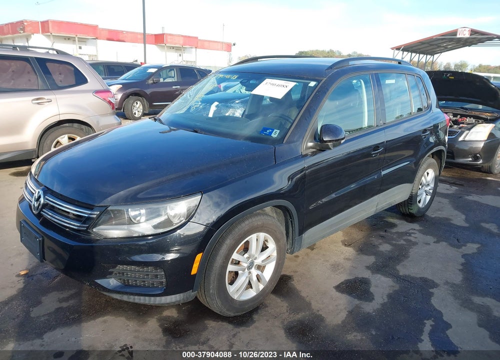 2016 VOLKSWAGEN TIGUAN S VIN: WVGBV7AX0GW009234