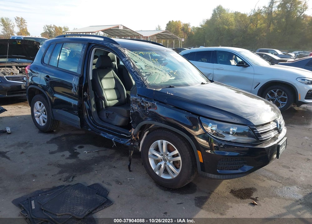 2016 VOLKSWAGEN TIGUAN S VIN: WVGBV7AX0GW009234