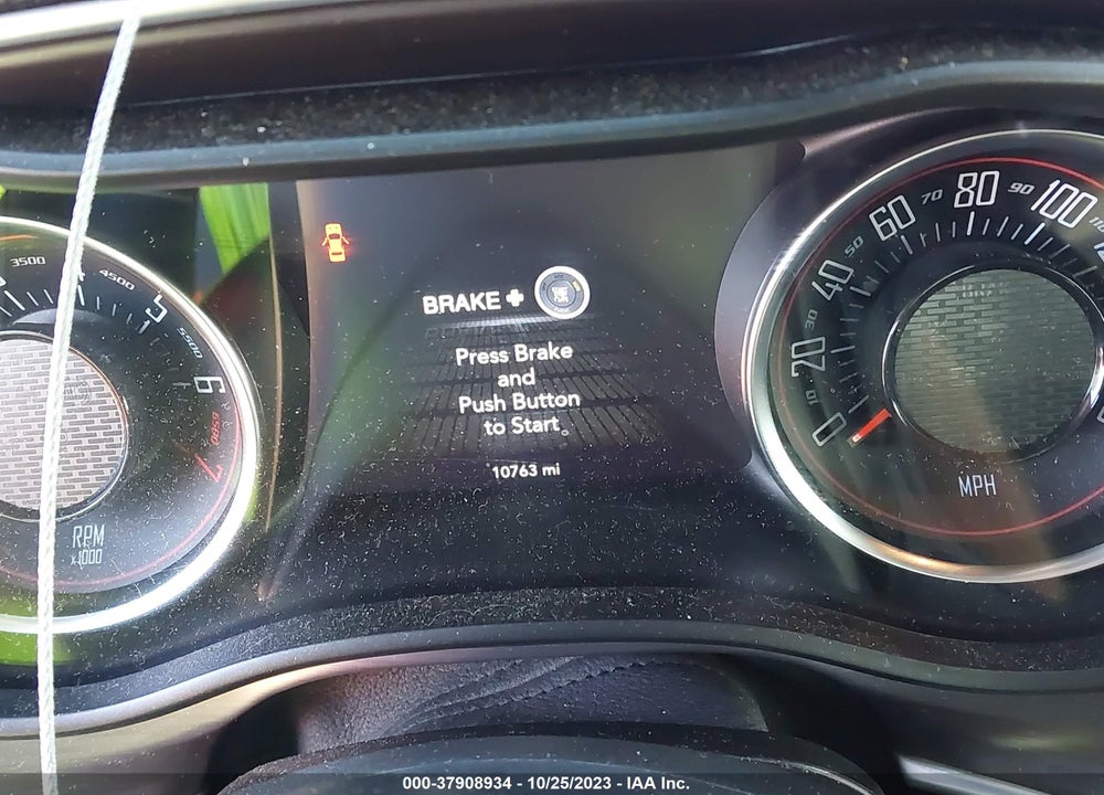 2018 DODGE CHALLENGER VIN: 2C3CDZAG4JH339699