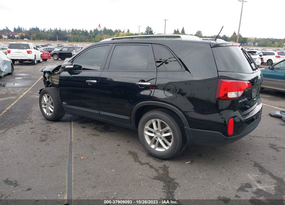 2015 KIA SORENTO LX V6 VIN: 5XYKTDA78FG597615
