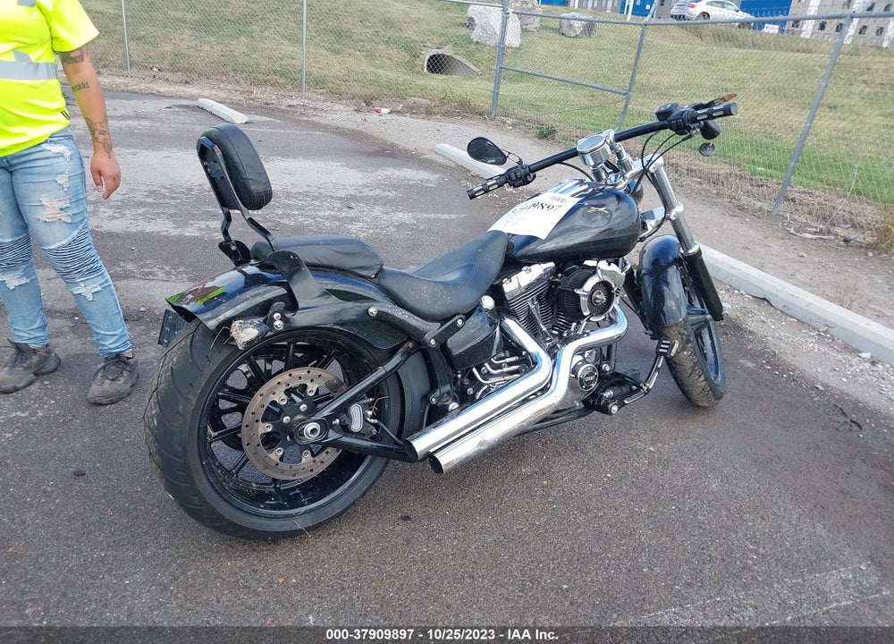 2013 HARLEY-DAVIDSON FXSB BREAKOUT VIN: 1HD1BFV26DB041141