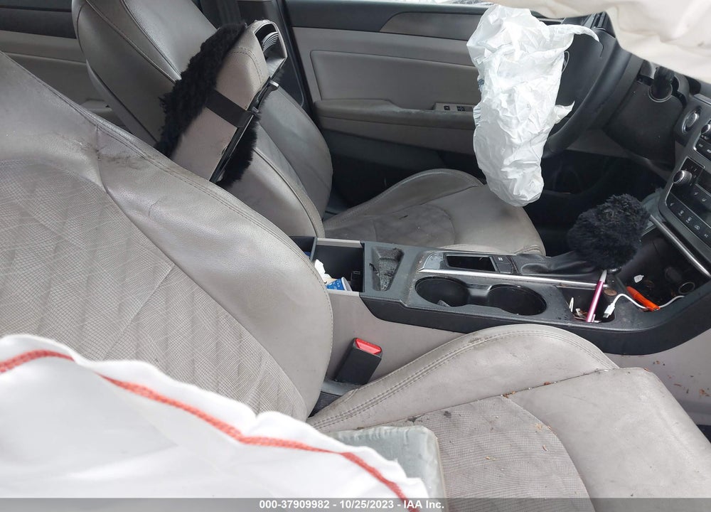 2017 HYUNDAI SONATA SPORT VIN: 5NPE34AF5HH525156
