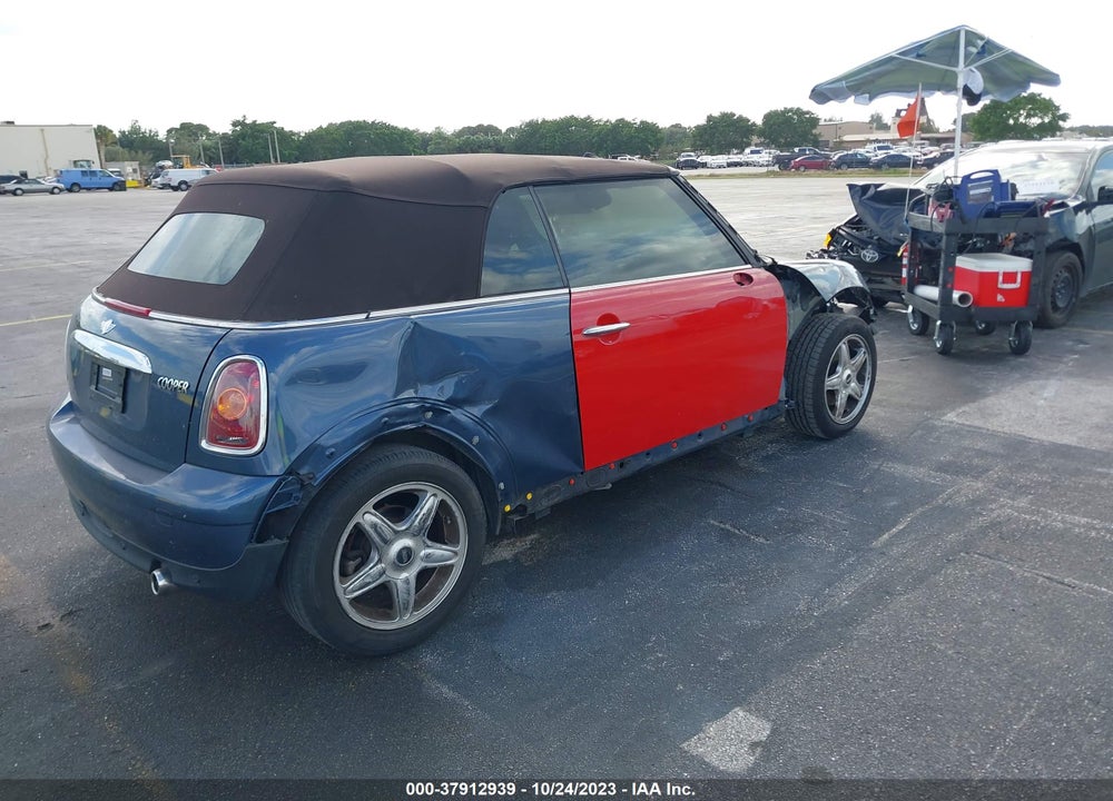2009 MINI COOPER VIN: WMWMR33509TU95048