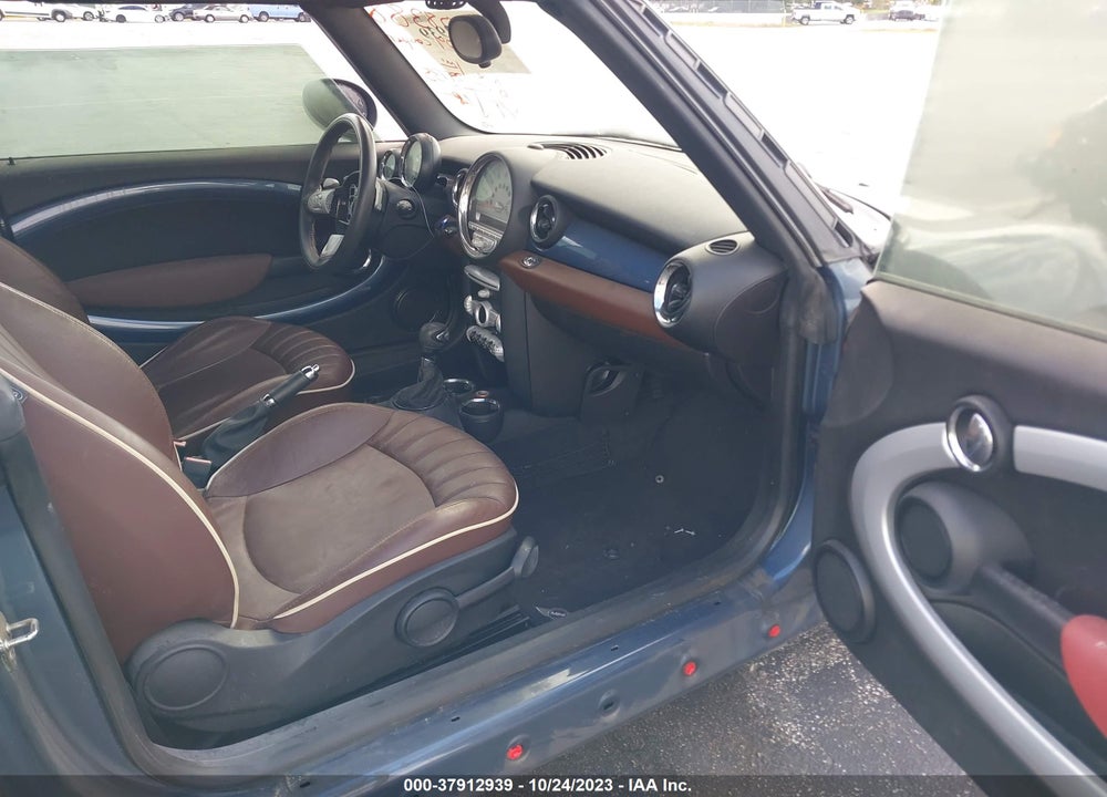 2009 MINI COOPER VIN: WMWMR33509TU95048