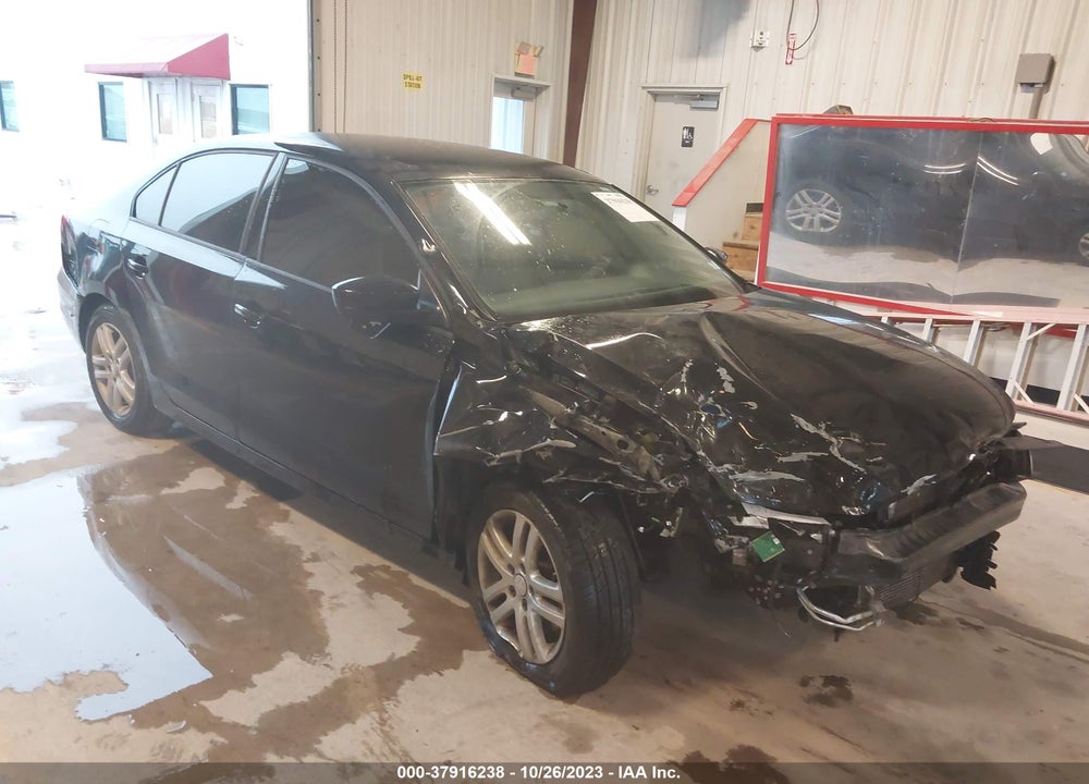 2018 VOLKSWAGEN JETTA 1.4T S VIN: 3VW2B7AJ8JM246163