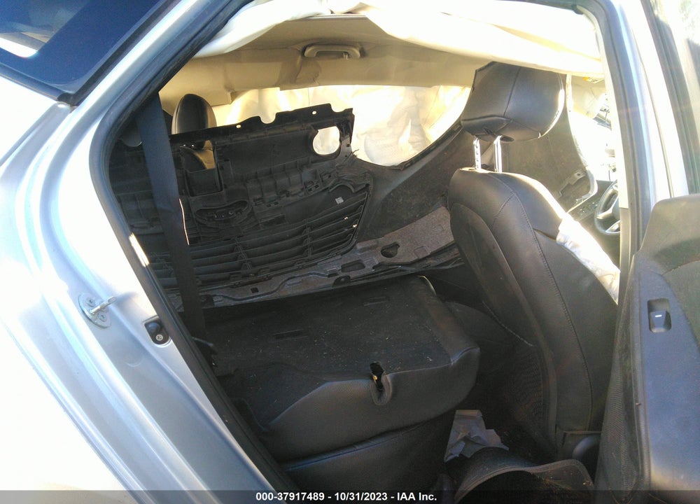 2010 HYUNDAI TUCSON GLS VIN: KM8JU3AC5AU073339