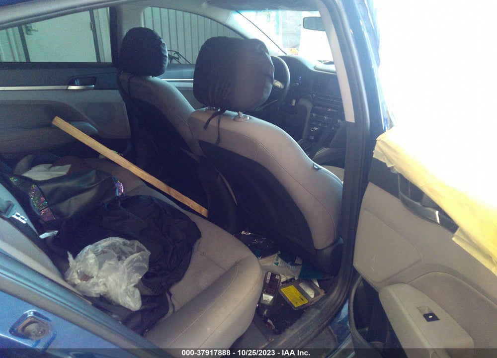 2020 HYUNDAI ELANTRA SEL VIN: 5NPD84LFXLH567566