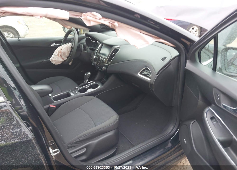 2018 CHEVROLET CRUZE LT AUTO VIN: 1G1BE5SM3J7149267