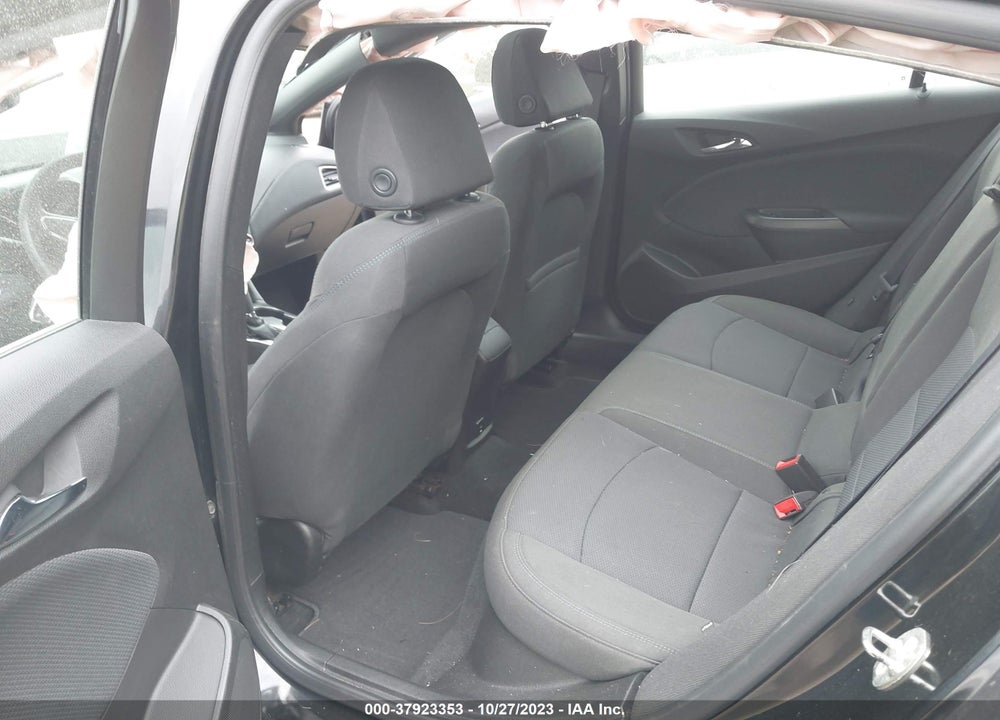 2018 CHEVROLET CRUZE LT AUTO VIN: 1G1BE5SM3J7149267