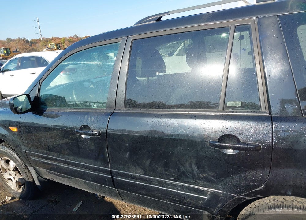 2007 HONDA PILOT EX-L VIN: 2HKYF18627H526028