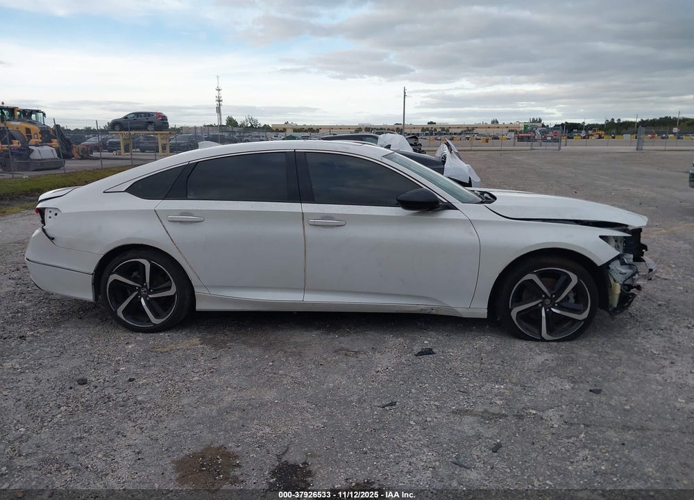 2022 HONDA ACCORD HYBRID TOURING VIN: 1HGCV3F99NA007392