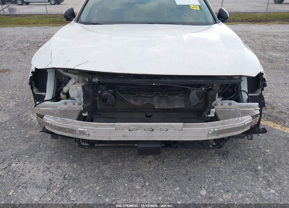 2022 HONDA ACCORD HYBRID TOURING VIN: 1HGCV3F99NA007392