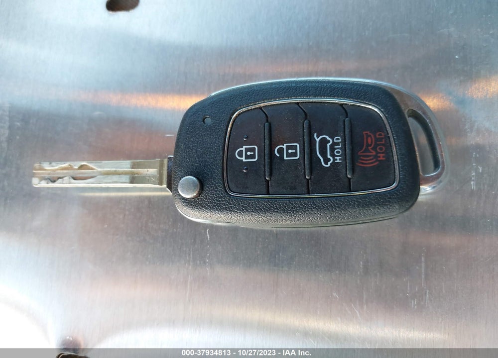 2020 HYUNDAI TUCSON SE VIN: KM8J23A40LU183538