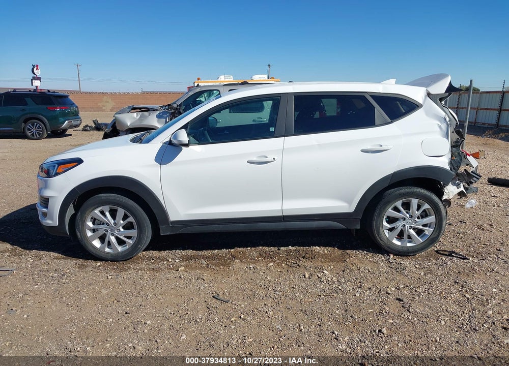 2020 HYUNDAI TUCSON SE VIN: KM8J23A40LU183538
