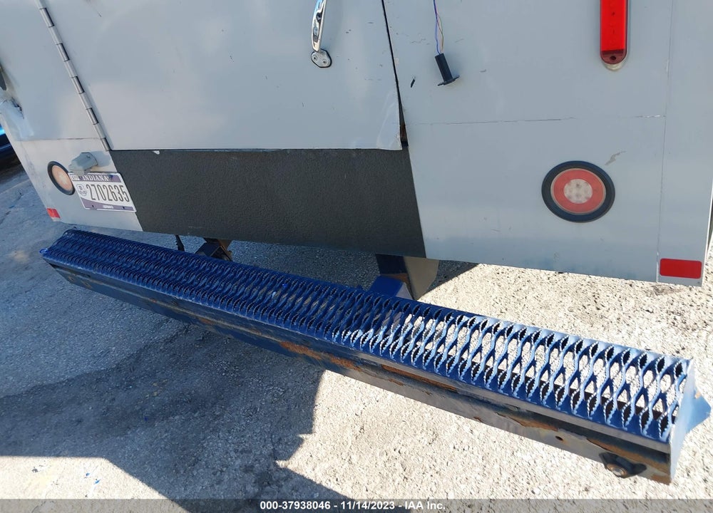 2018 FREIGHTLINER CHASSIS M LINE WALK-IN VAN VIN: 4UZAC2EA3JCJP9140