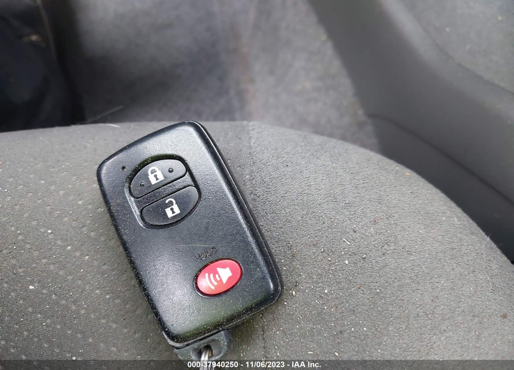 2011 TOYOTA PRIUS THREE VIN: JTDKN3DU7B5334556