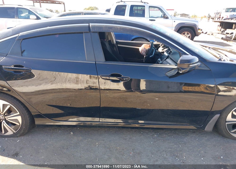 2016 HONDA CIVIC VIN: 19XFC2F84GE243810