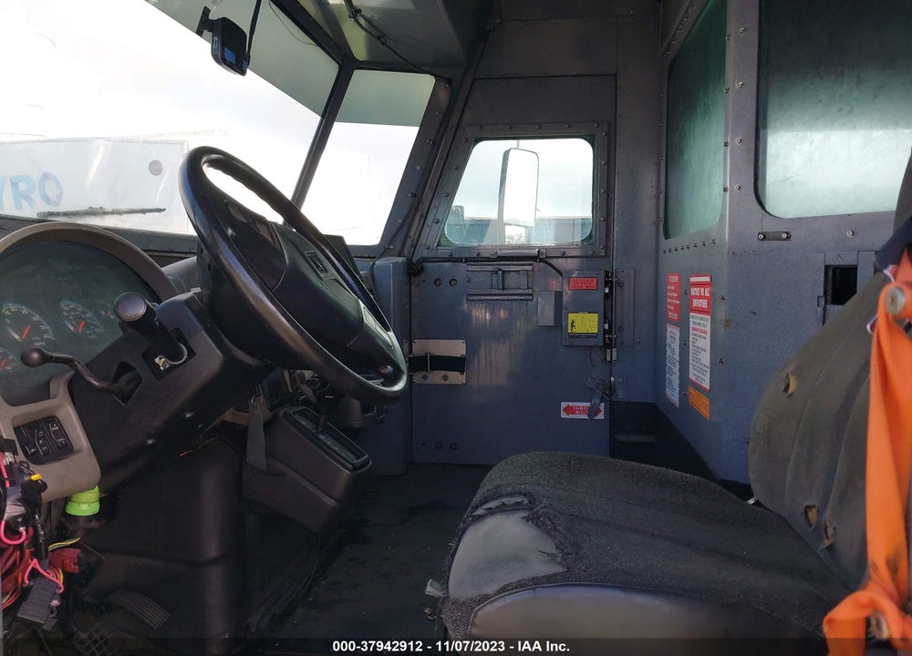 2008 INTERNATIONAL 4000 VIN: 1HTMMAAL08H540369