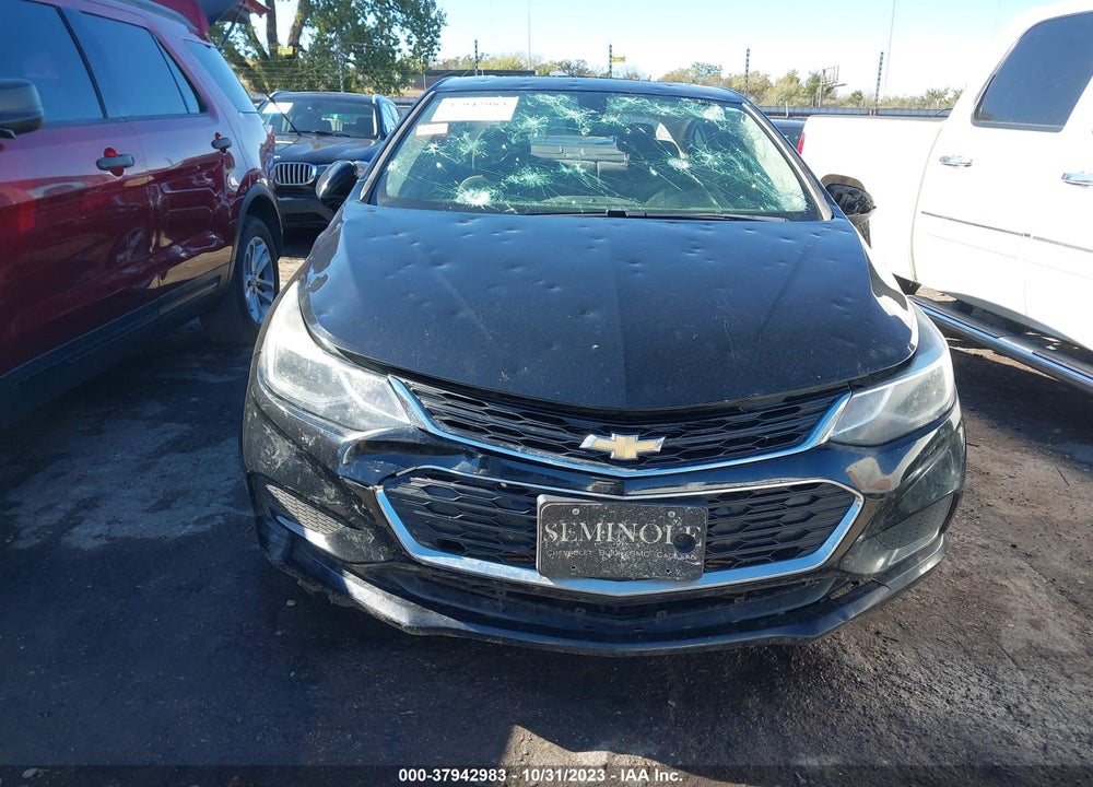 2018 CHEVROLET CRUZE LT AUTO VIN: 1G1BE5SM1J7238822