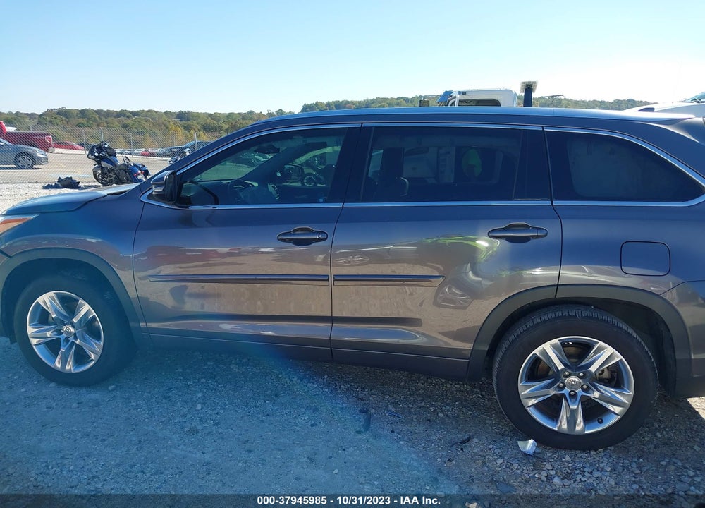 2014 TOYOTA HIGHLANDER LIMITED PLATINUM V6 VIN: 5TDYKRFH7ES028610