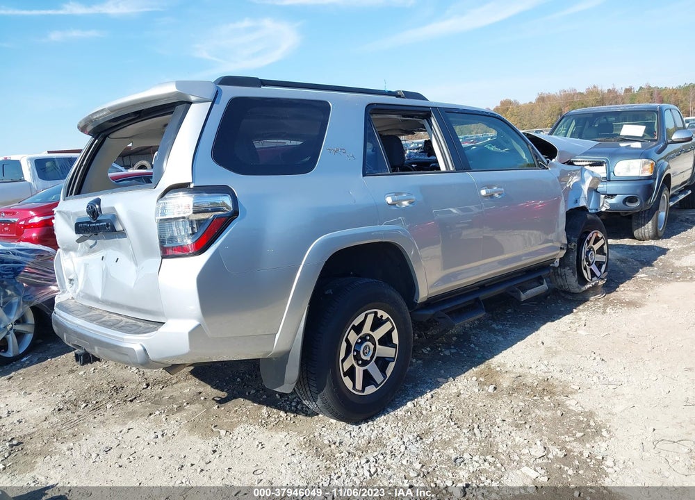 2021 TOYOTA 4RUNNER TRD OFF ROAD PREMIUM VIN: JTERU5JR8M5938340