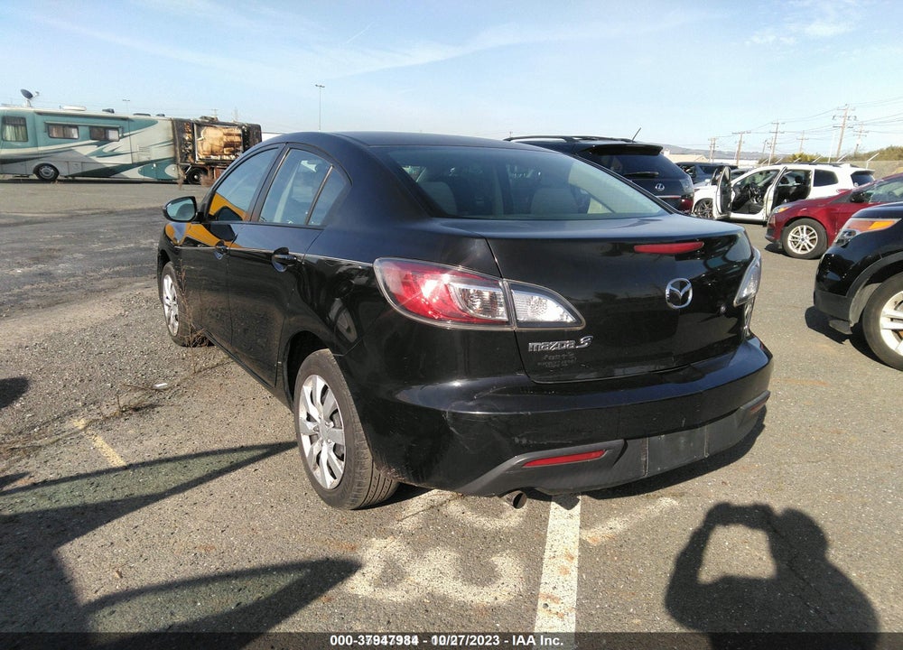 2011 MAZDA 3 I SPORT VIN: JM1BL1UF7B1395344