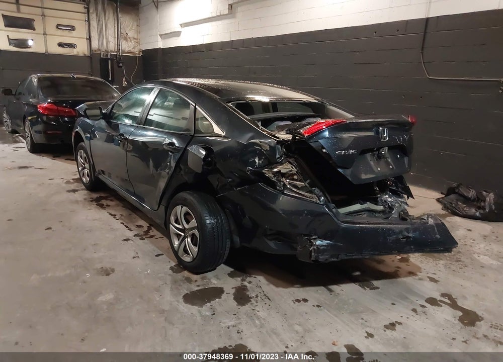 2017 HONDA CIVIC VIN: 19XFC2F52HE202101