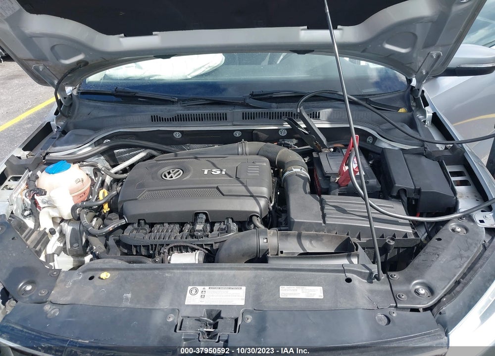 2015 VOLKSWAGEN JETTA 1.8T SE VIN: 3VWD07AJ8FM316427