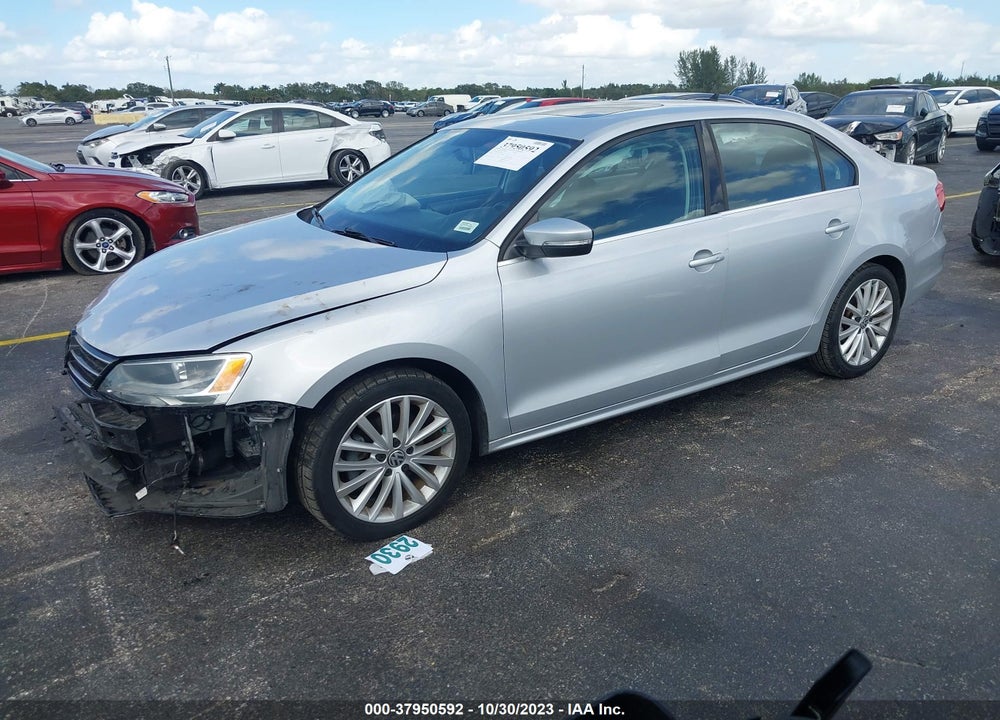 2015 VOLKSWAGEN JETTA 1.8T SE VIN: 3VWD07AJ8FM316427