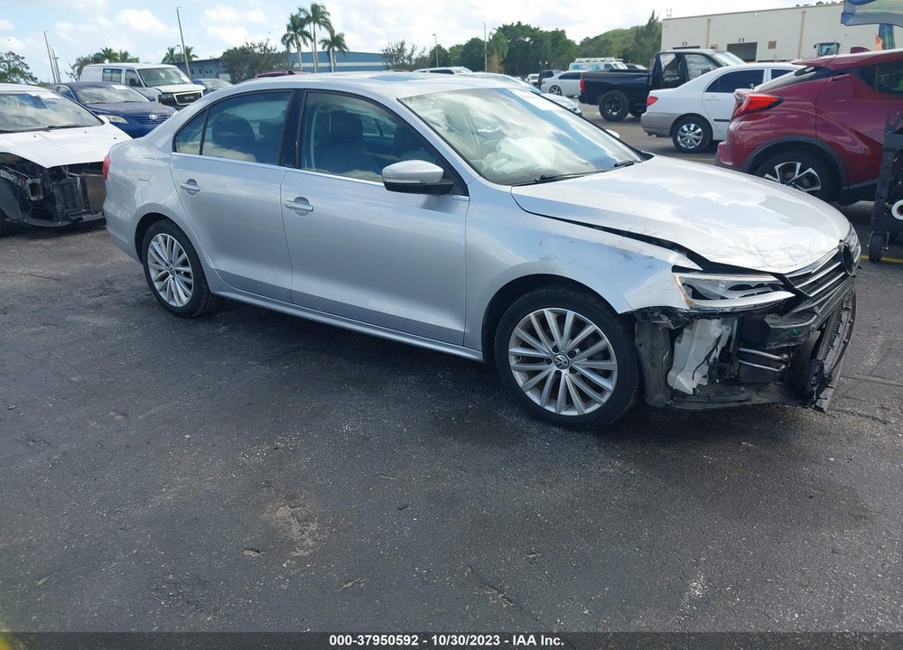 2015 VOLKSWAGEN JETTA 1.8T SE VIN: 3VWD07AJ8FM316427