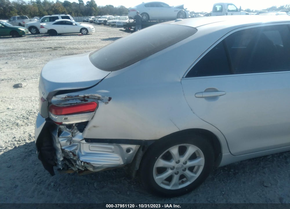 2011 TOYOTA CAMRY LE VIN: 4T1BF3EK3BU156401