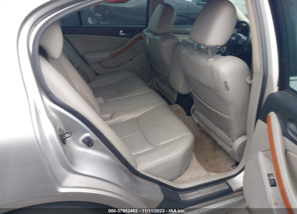 2005 INFINITI G35 VIN: JNKCV51E45M200867
