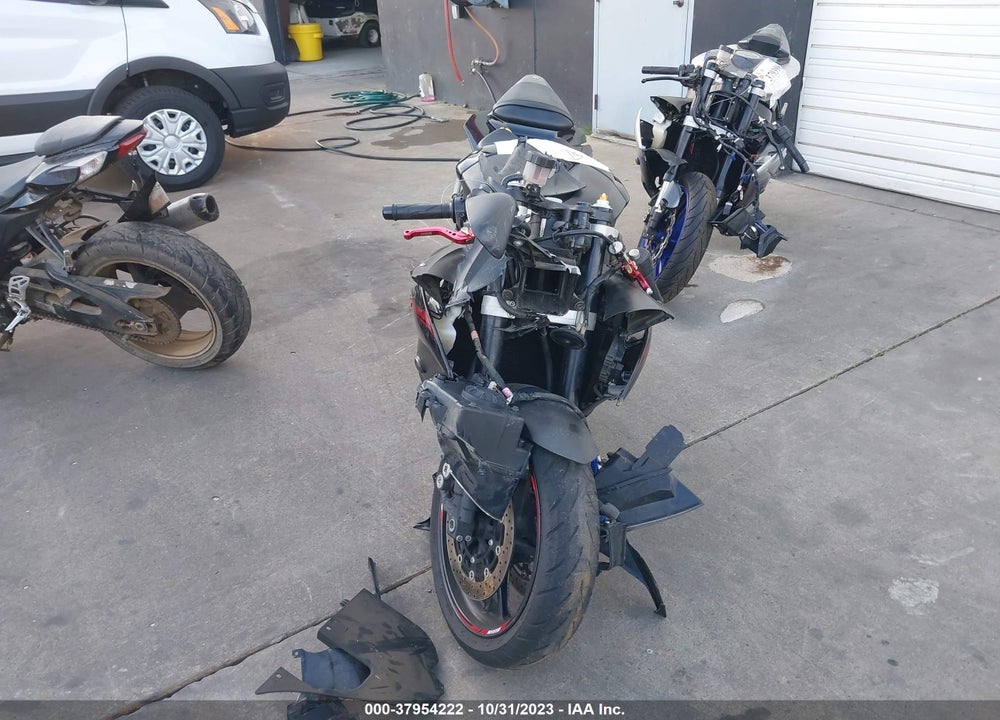 2015 YAMAHA YZFR6 C VIN: JYARJ16YXFA009150
