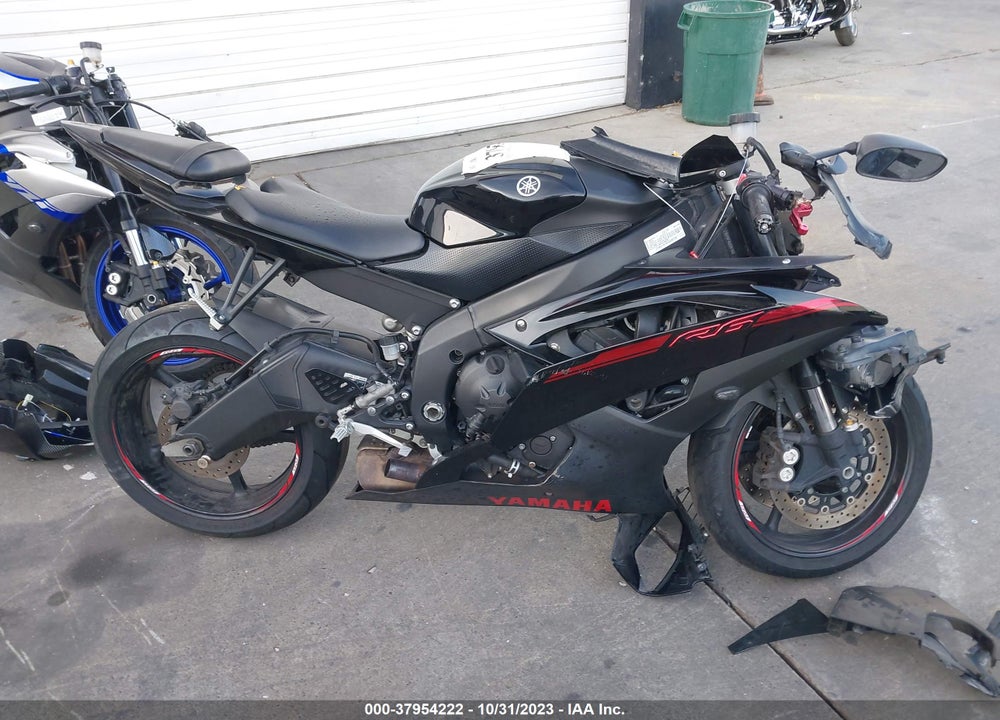 2015 YAMAHA YZFR6 C VIN: JYARJ16YXFA009150