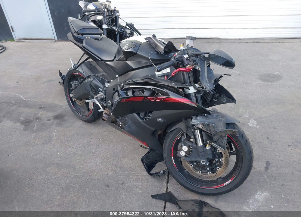 2015 YAMAHA YZFR6 C VIN: JYARJ16YXFA009150