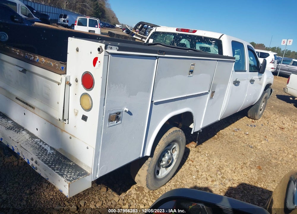 2014 CHEVROLET SILVERADO 2500HD WORK TRUCK VIN: 1GB1CVCG3EF164207