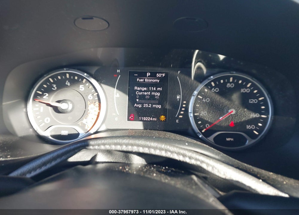 2015 JEEP RENEGADE LATITUDE VIN: ZACCJABTXFPB32712