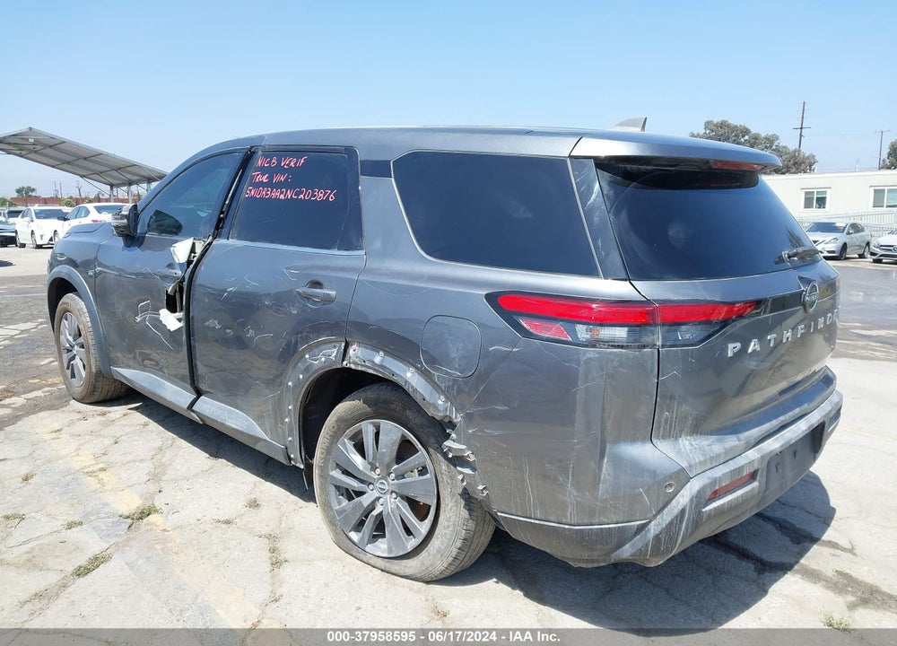 2022 NISSAN PATHFINDER S VIN: 5N1DR3AA2NC203876
