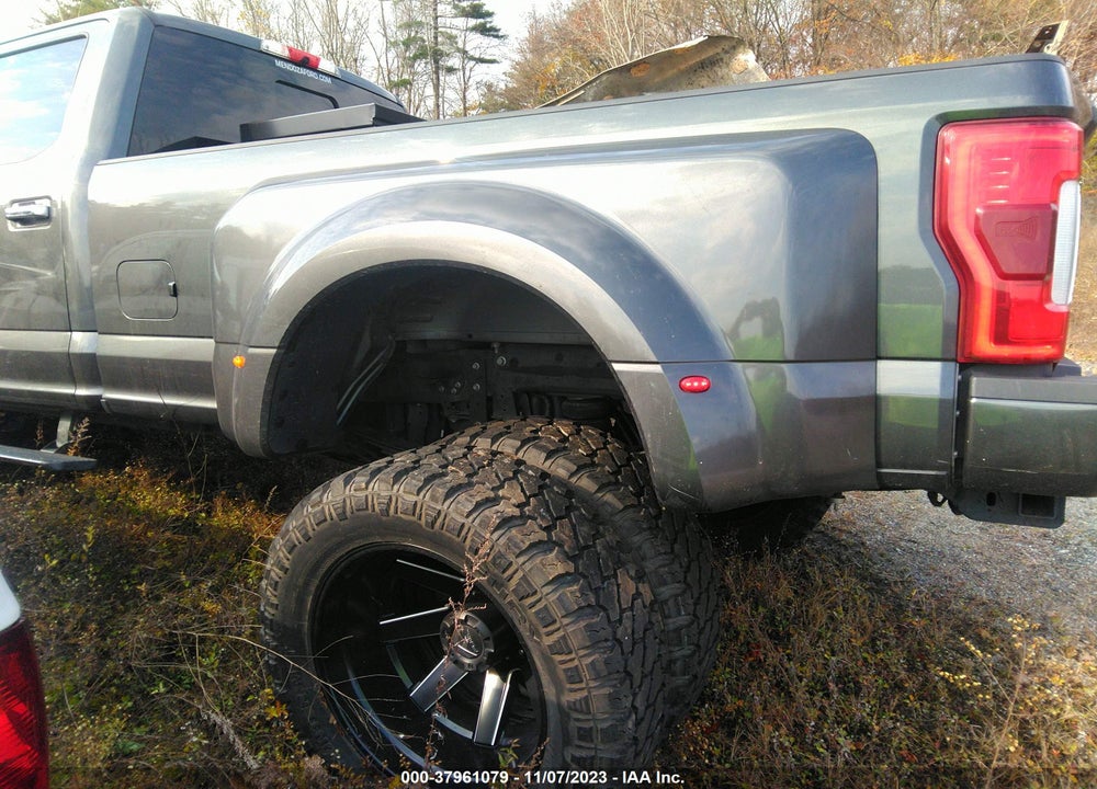 2019 FORD F-350 PLATINUM VIN: 1FT8W3DT0KEE18281