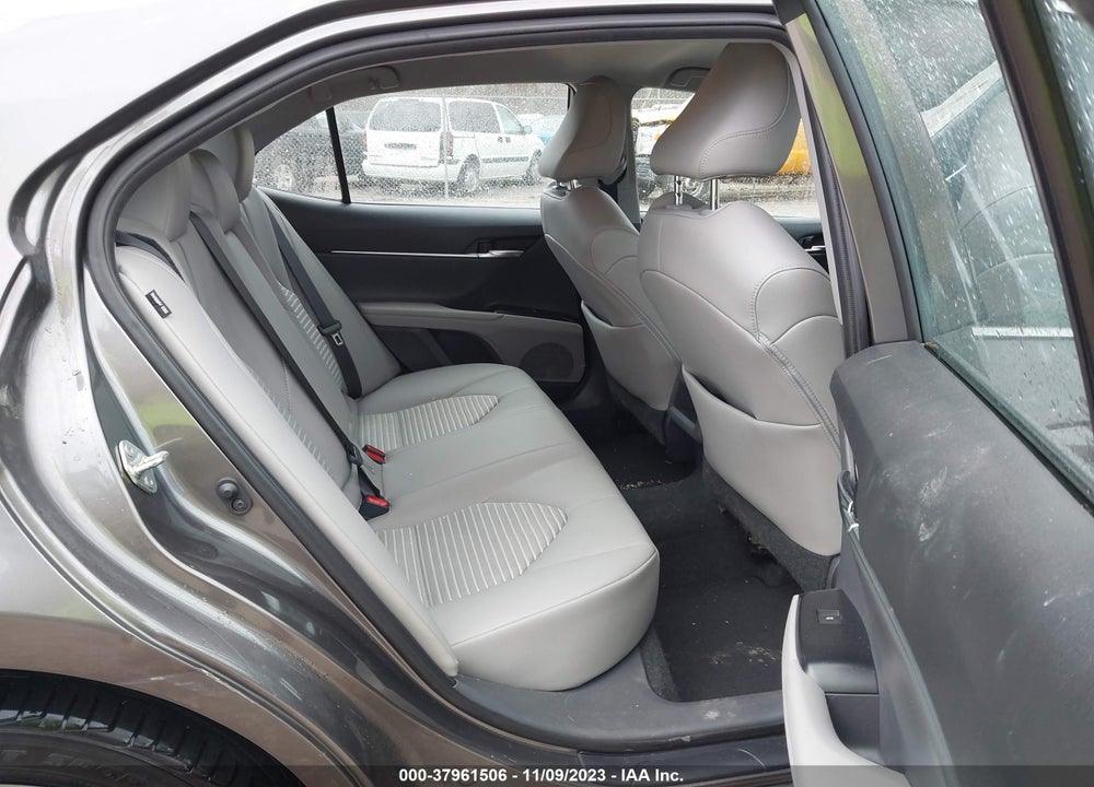 2020 TOYOTA CAMRY SE VIN: 4T1G11AK2LU964657